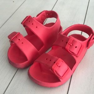 ❤️ Zara Birkenstock like Kids Sandal Size 5